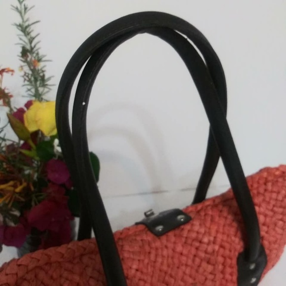 Matt & Nat Vegan Straw Purse Handbag Coral - Picture 3 of 7